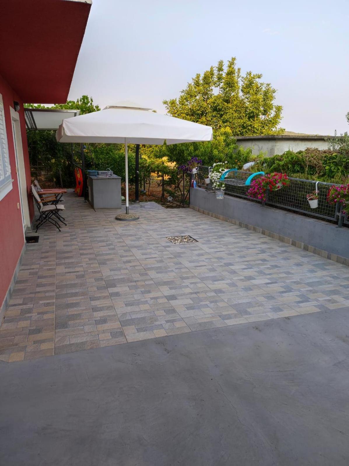 Studio Apartman Mare Trogir Exterior foto
